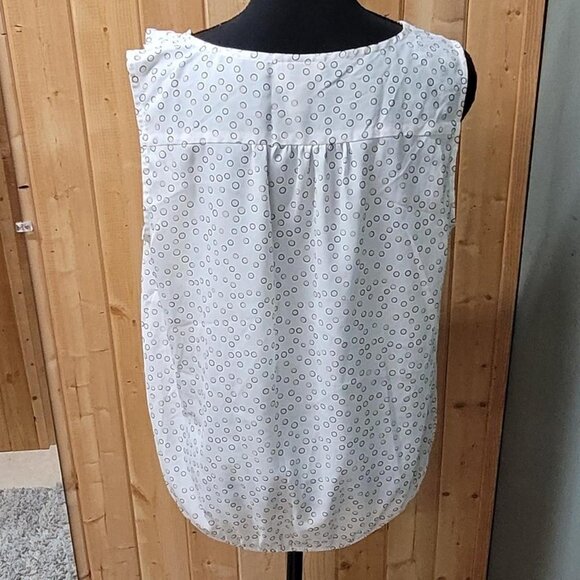 Ann Taylor Loft Medium White with circles blouse - Picture 2 of 6